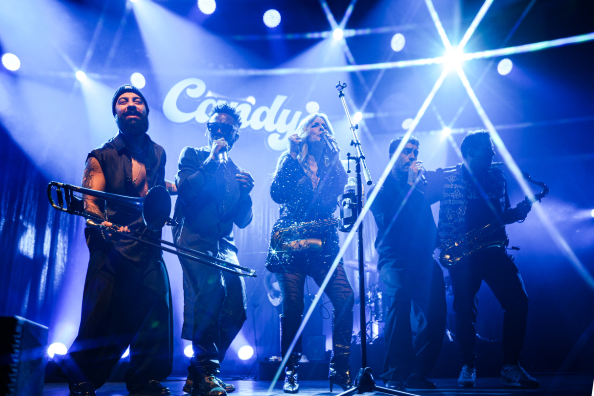 Candy Dulfer - We funk harder @ Poppodium 013, foto 5, foto's door Kitty van de Waart - FrontView Magazine