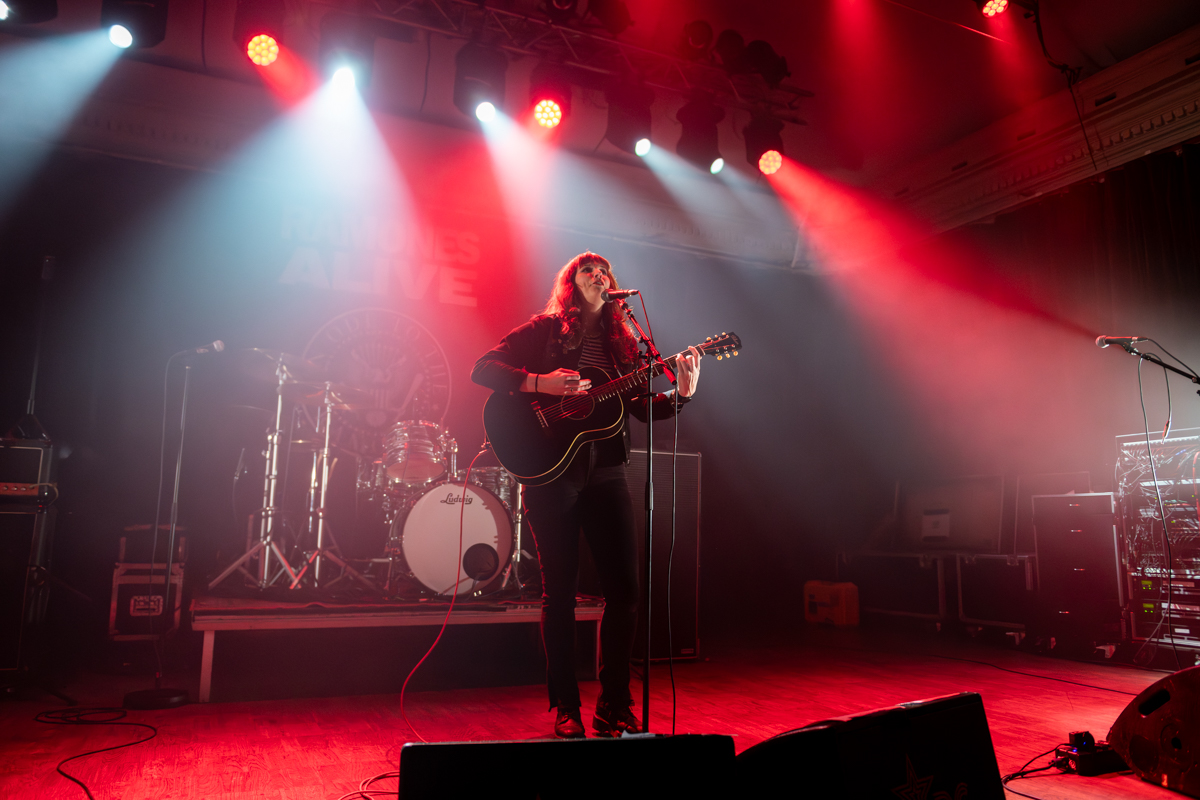 Flora Skuller @ De Casino, picture 6, photographed by Bart Janssens - FrontView Magazine