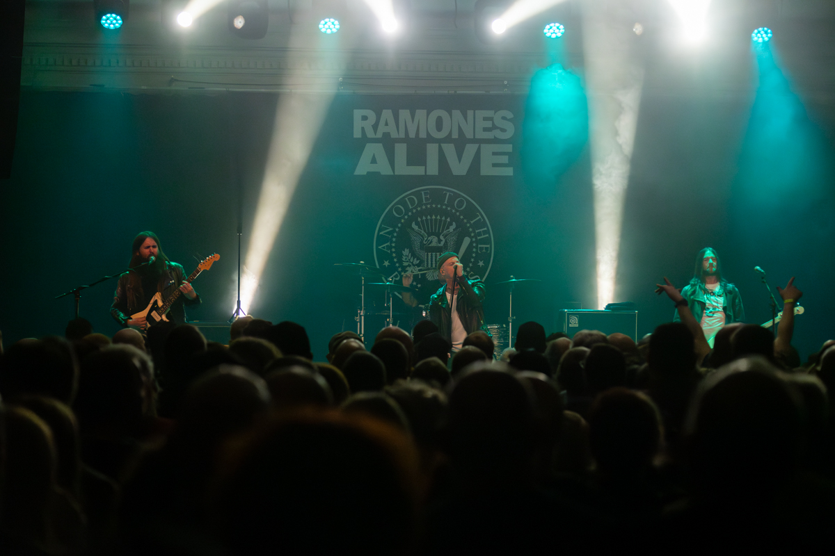 Ramones Alive @ De Casino, picture 23, photographed by Bart Janssens - FrontView Magazine