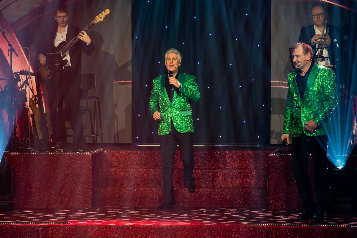 Première Winterrevue - Music Maestro @ Theater Elckerlyc, foto 16, foto's door Goele Bormans - FrontView Magazine