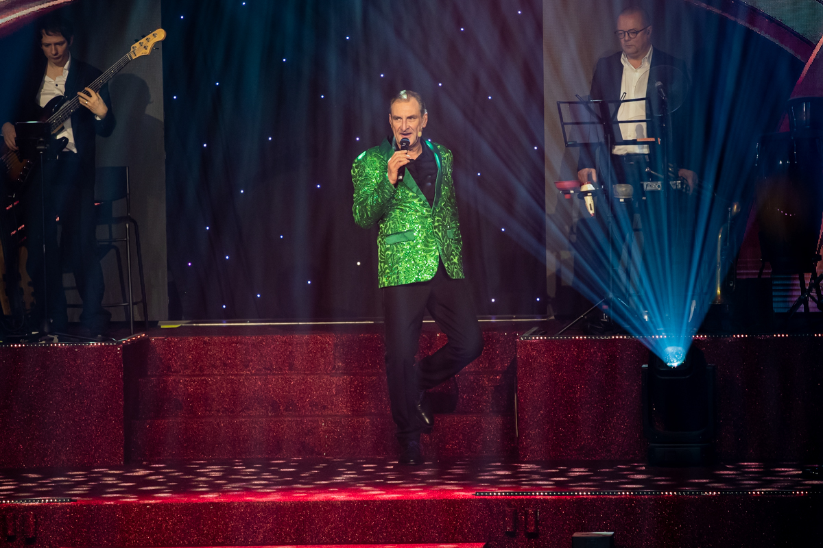 Première Winterrevue - Music Maestro @ Theater Elckerlyc, foto 20, foto's door Goele Bormans - FrontView Magazine