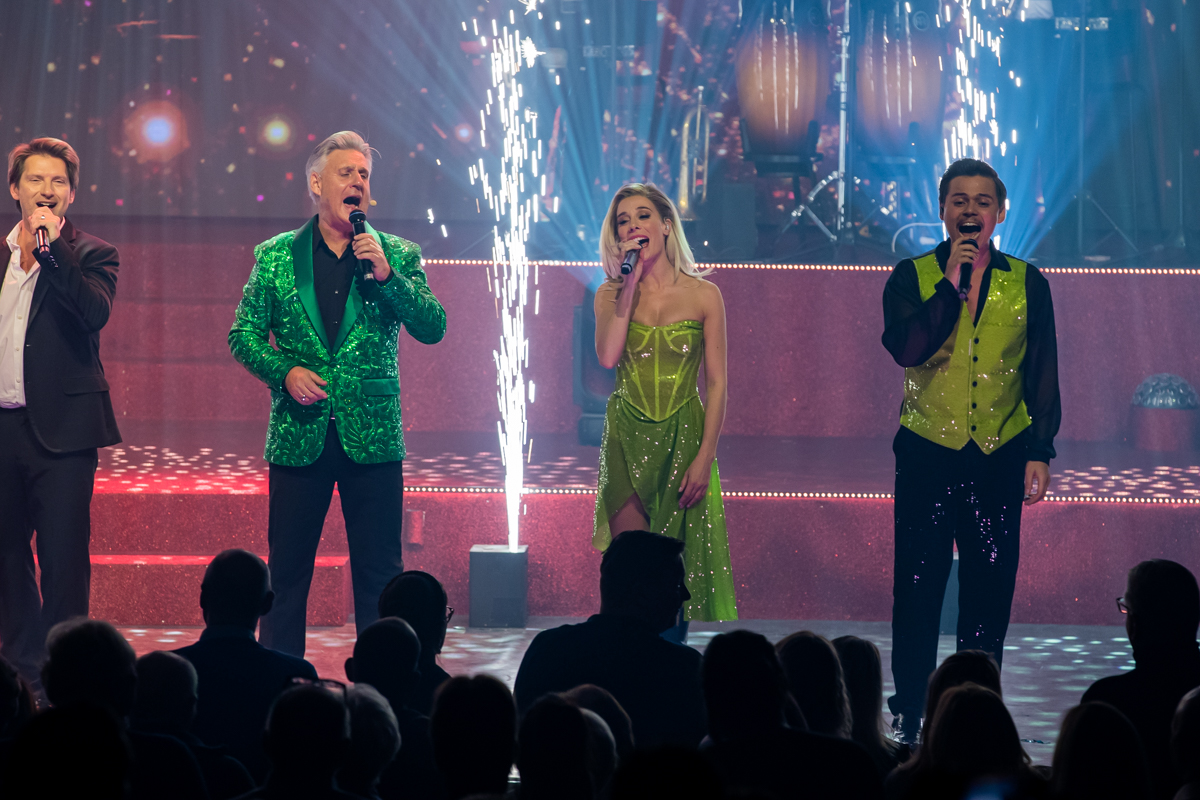 Première Winterrevue - Music Maestro @ Theater Elckerlyc, foto 43, foto's door Goele Bormans - FrontView Magazine