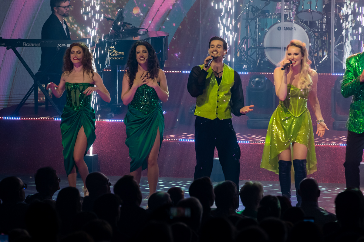 Première Winterrevue - Music Maestro @ Theater Elckerlyc, foto 44, foto's door Goele Bormans - FrontView Magazine