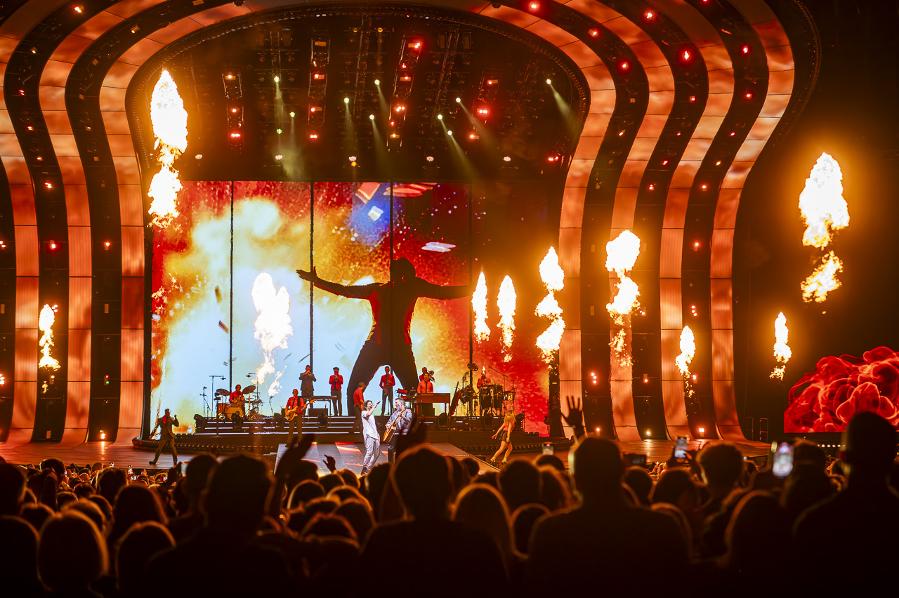 Clouseau40 @ Sportpaleis Antwerpen, picture 34, photographed by Dimitri Vanlommel - FrontView Magazine
