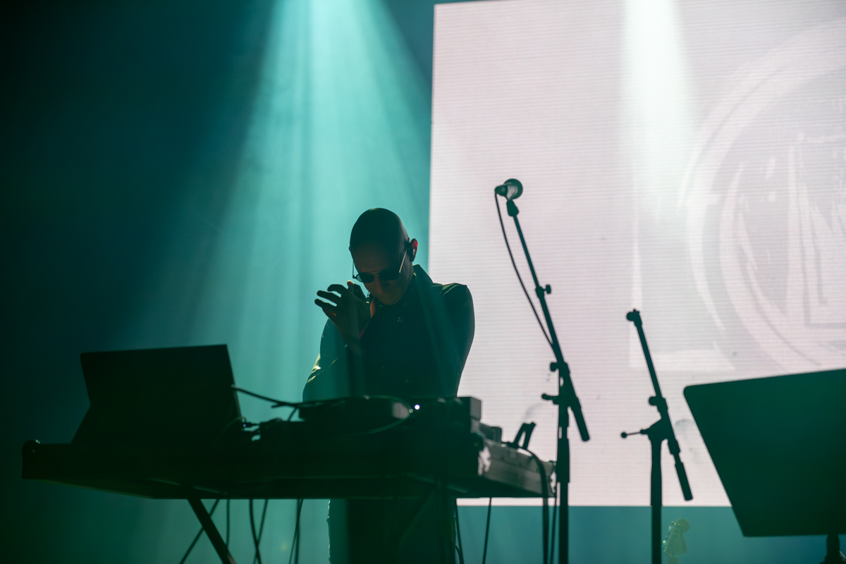 Neon electronics @ Vooruit, picture 5, photographed by Bart Janssens - FrontView Magazine