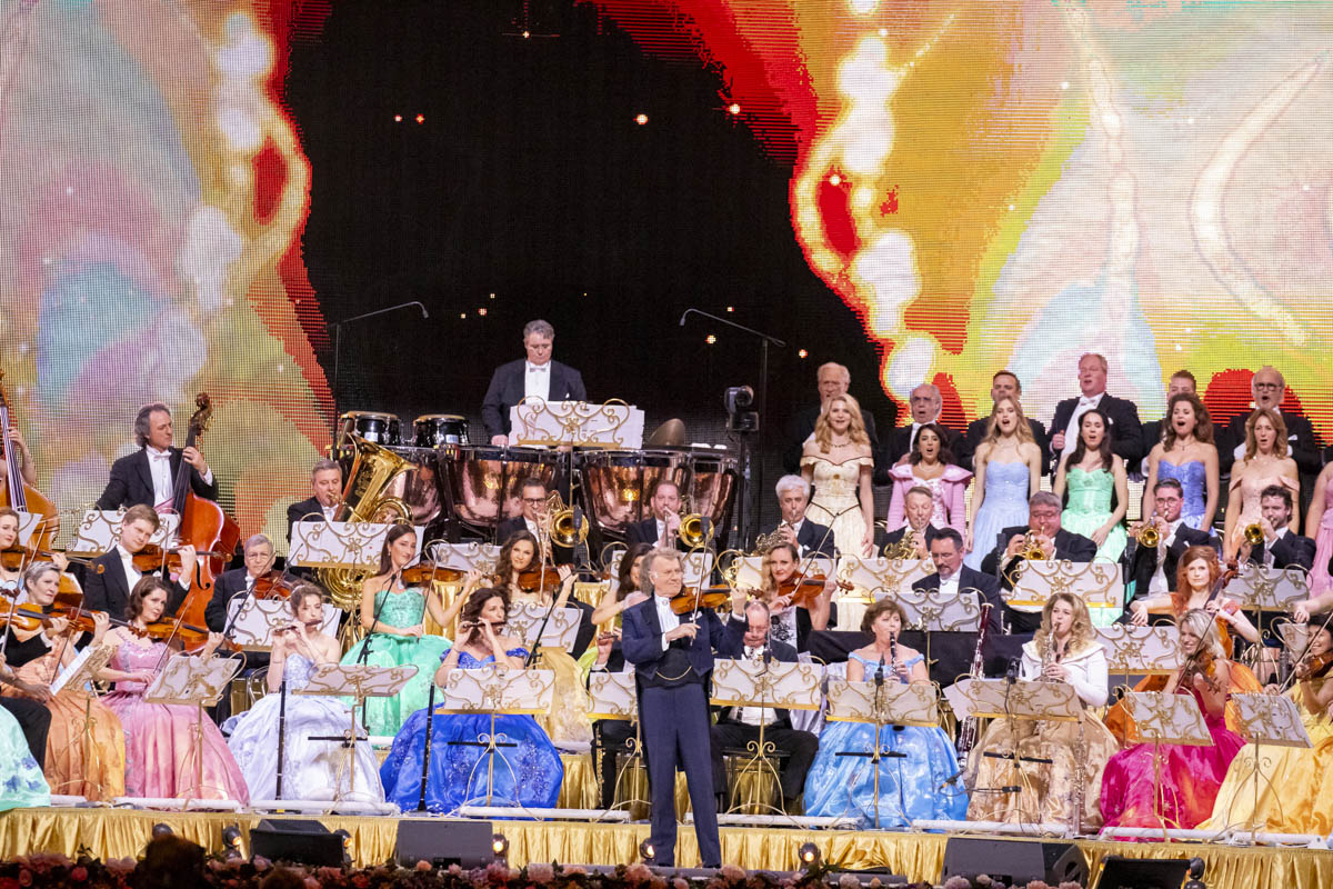André Rieu Nieuwjaarsconcert 2025 @ sportpaleis, foto 5, foto's door dirk janssens - FrontView Magazine