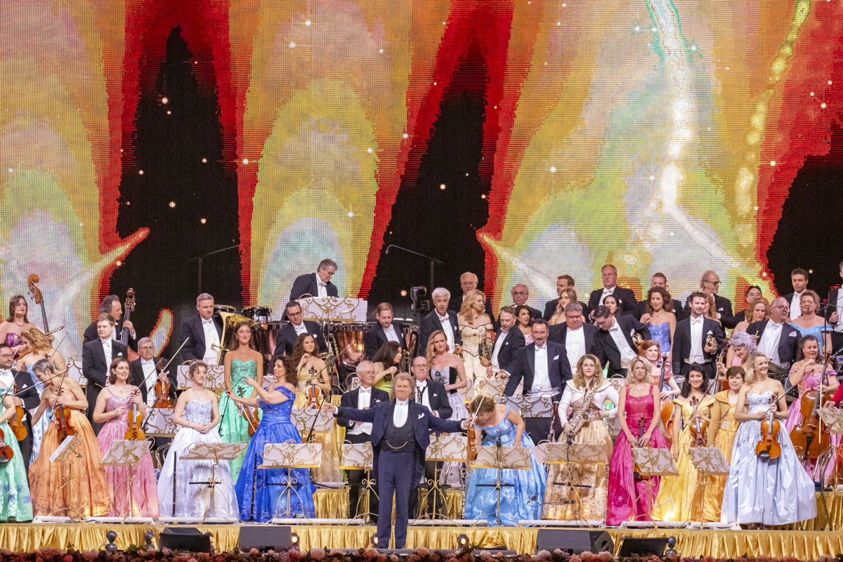 André Rieu Nieuwjaarsconcert 2025 @ sportpaleis, foto 8, foto's door dirk janssens - FrontView Magazine