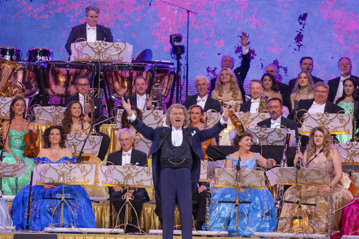 André Rieu Nieuwjaarsconcert 2025 @ sportpaleis, foto 11, foto's door dirk janssens - FrontView Magazine