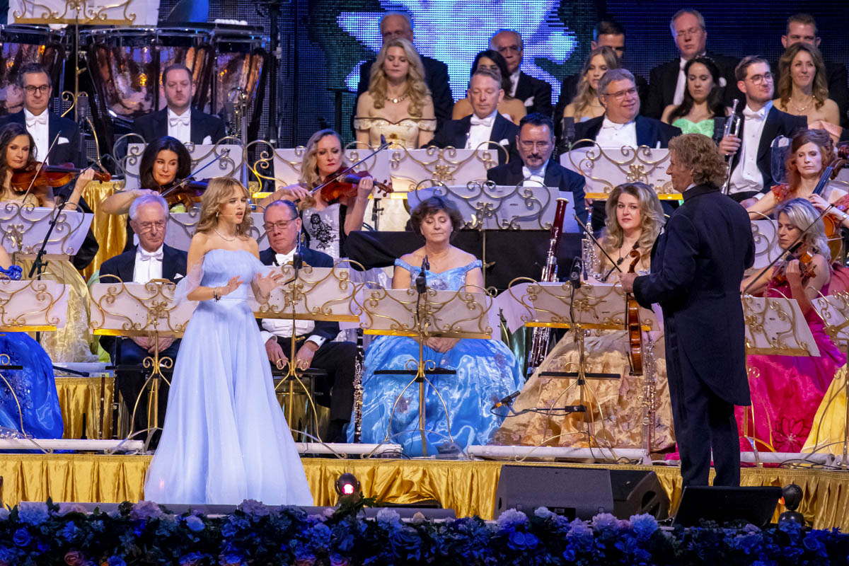 André Rieu Nieuwjaarsconcert 2025 @ sportpaleis, foto 22, foto's door dirk janssens - FrontView Magazine