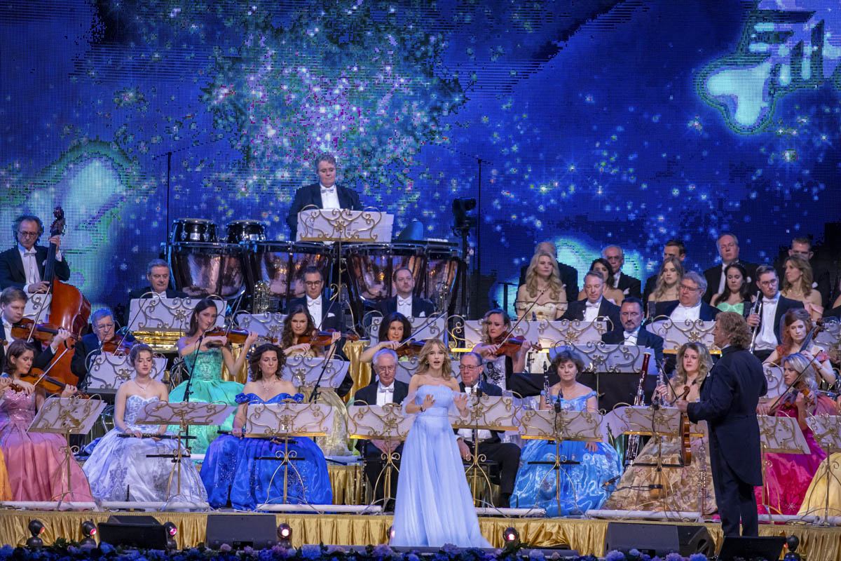 André Rieu Nieuwjaarsconcert 2025 @ sportpaleis, foto 24, foto's door dirk janssens - FrontView Magazine