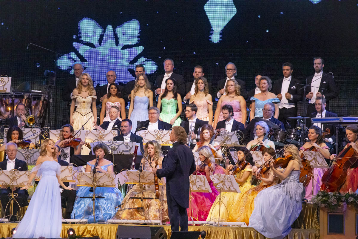 André Rieu Nieuwjaarsconcert 2025 @ sportpaleis, foto 25, foto's door dirk janssens - FrontView Magazine