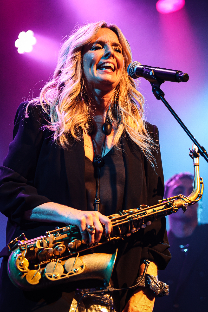 Candy Dulfer @ De Groene Engel, picture 30, photographed by Kitty van de Waart - FrontView Magazine