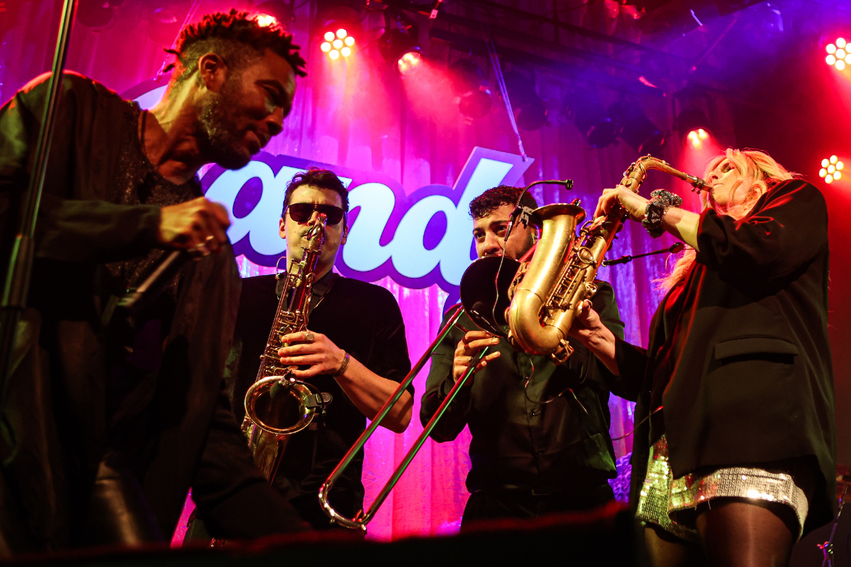 Candy Dulfer @ De Groene Engel, picture 32, photographed by Kitty van de Waart - FrontView Magazine
