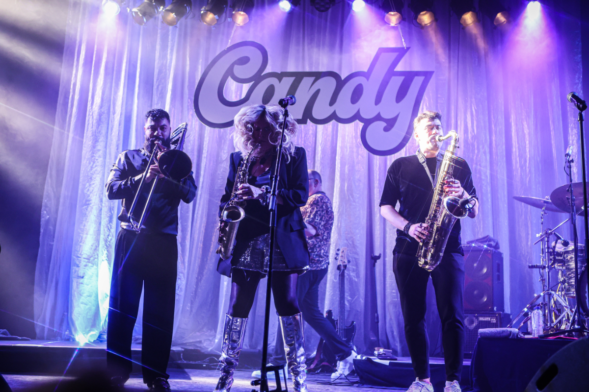 Candy Dulfer @ De Groene Engel, picture 35, photographed by Kitty van de Waart - FrontView Magazine