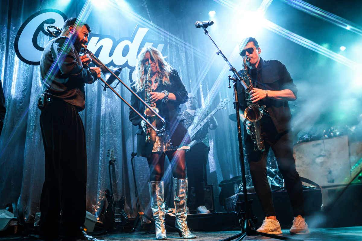 Candy Dulfer @ De Groene Engel, picture 36, photographed by Kitty van de Waart - FrontView Magazine