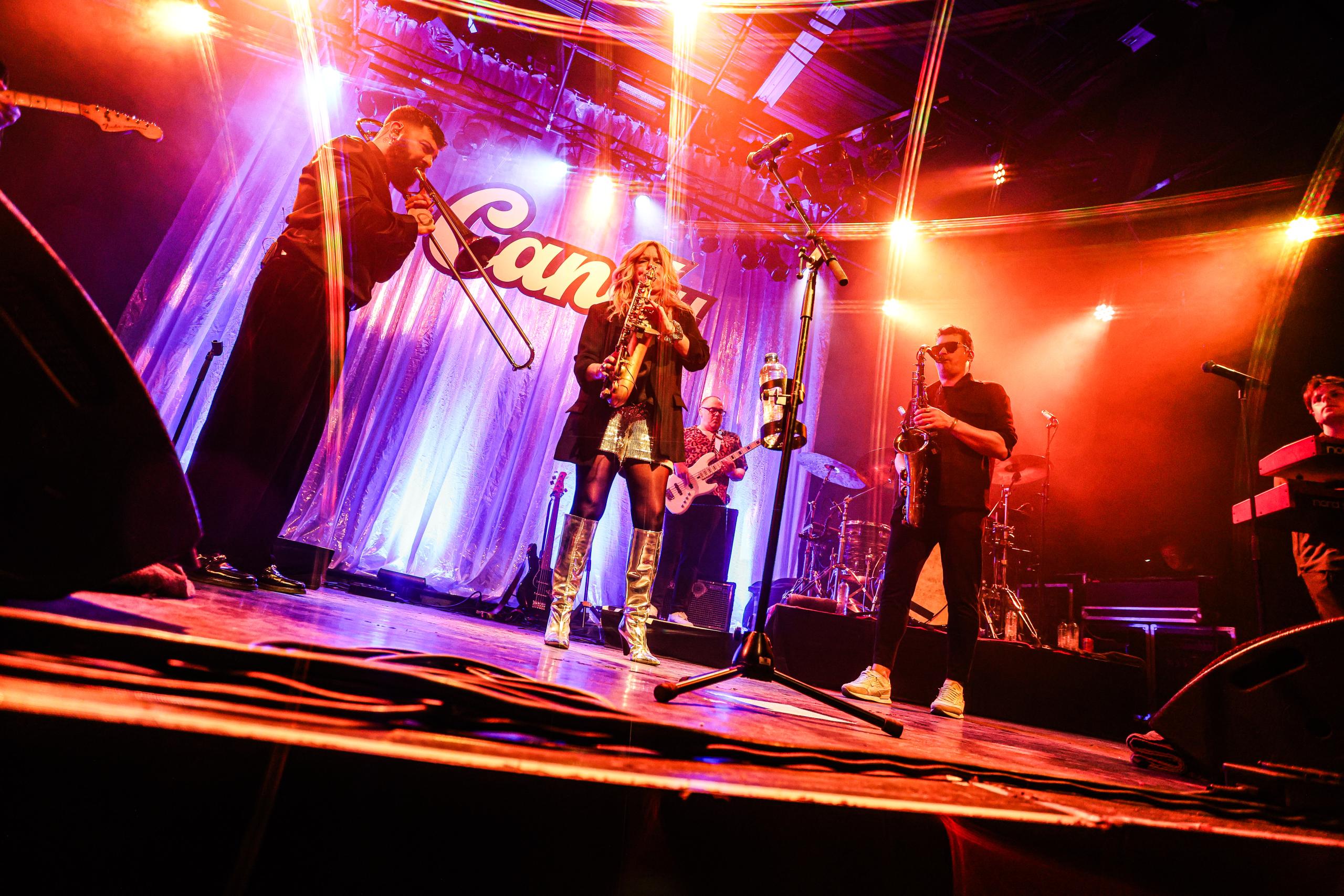 Candy Dulfer @ De Groene Engel, picture 39, photographed by Kitty van de Waart - FrontView Magazine