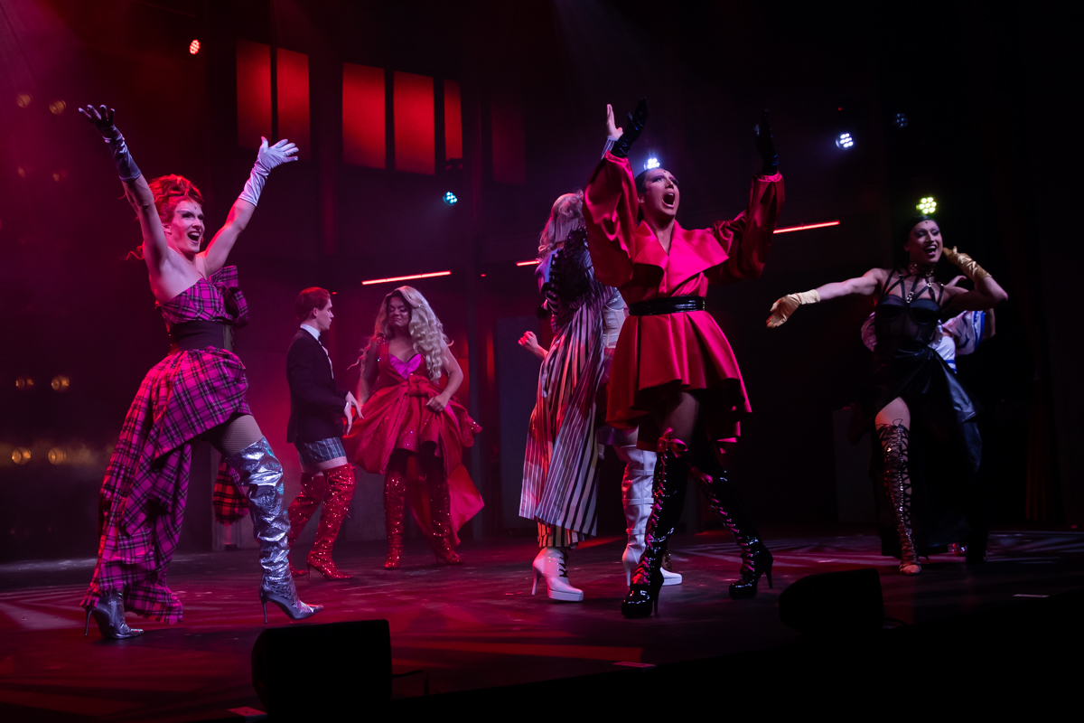 Première Kinky Boots @ Arenbergschouwburg, foto 31, foto's door Goele Bormans - FrontView Magazine