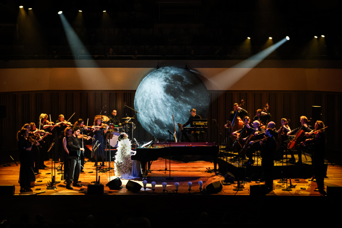 Karsu & Amsterdam Sinfonietta @ Muziekgebouw Eindhoven, foto 3, foto's door Kitty van de Waart - FrontView Magazine