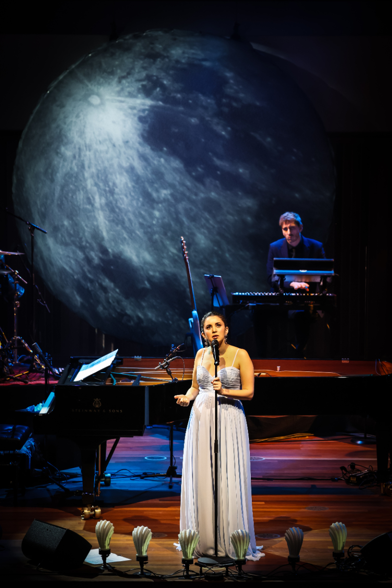 Karsu & Amsterdam Sinfonietta @ Muziekgebouw Eindhoven, foto 19, foto's door Kitty van de Waart - FrontView Magazine