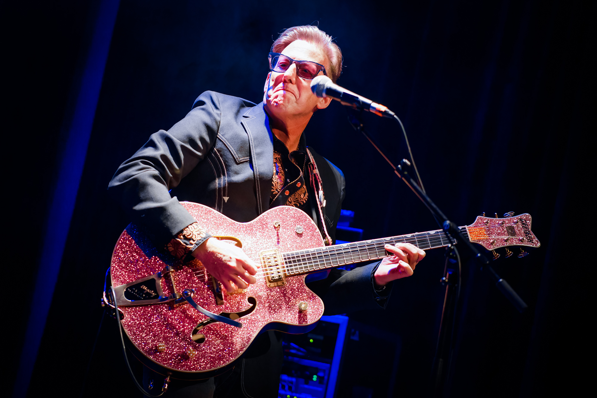 Lee Rocker (The Stray Cats), picture 3, photographed by Paul Jongeneelen - FrontView Magazine