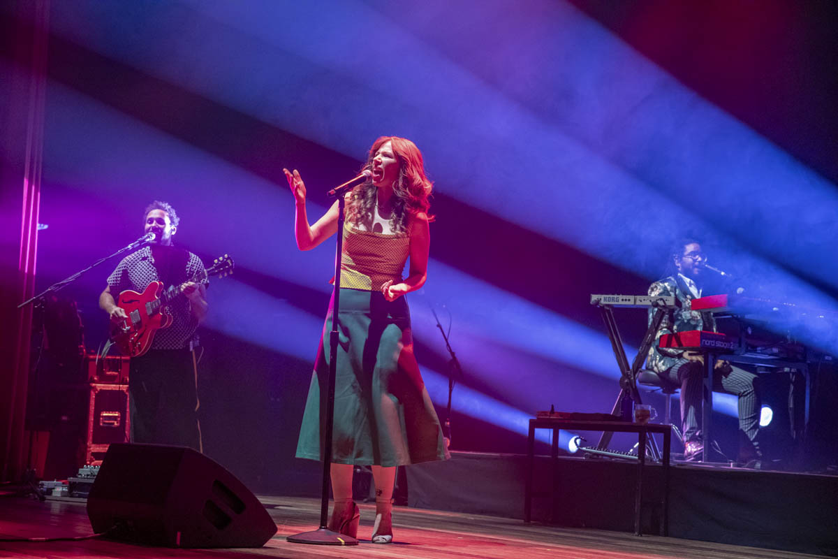 Lake Street Dive @ De Roma, picture 5, photographed by dirk janssens - FrontView Magazine