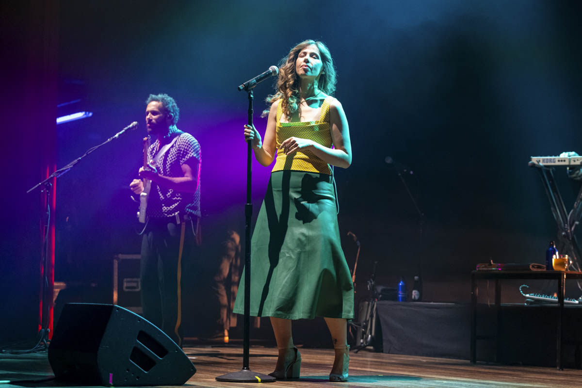Lake Street Dive @ De Roma, picture 14, photographed by dirk janssens - FrontView Magazine