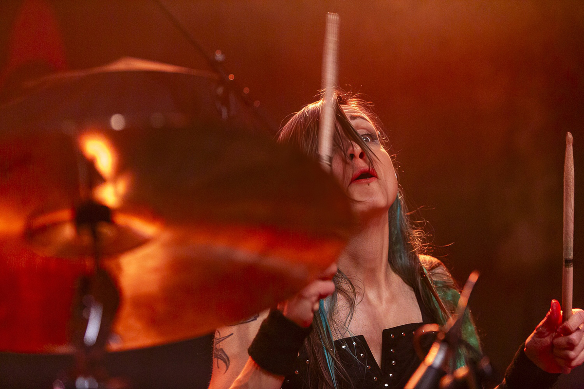 Vulvarine @ De Casino, picture 1, photographed by Edwin Houdevelt - FrontView Magazine