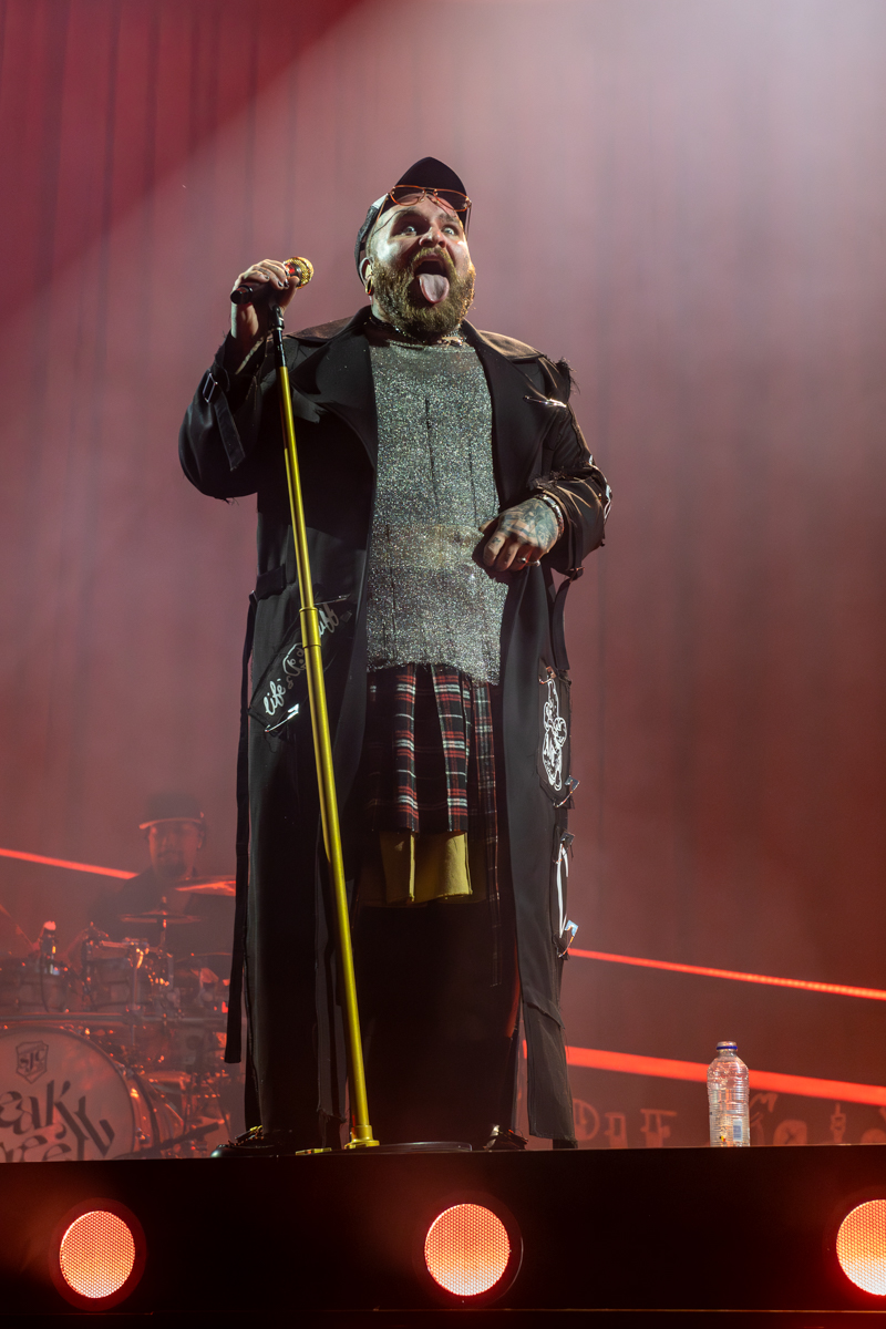 Teddy Swims @ Lotto Arena, picture 3, photographed by Bart Janssens - FrontView Magazine