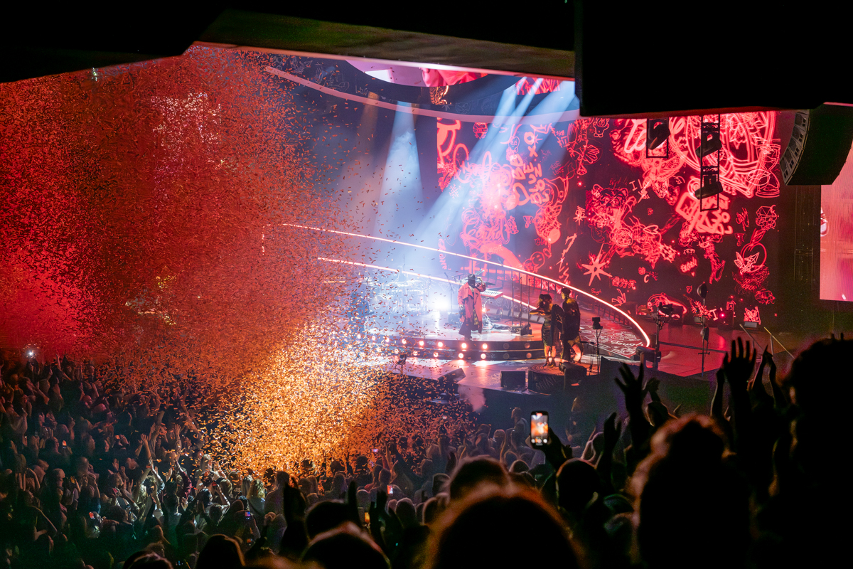 Teddy Swims @ Lotto Arena, picture 26, photographed by Bart Janssens - FrontView Magazine