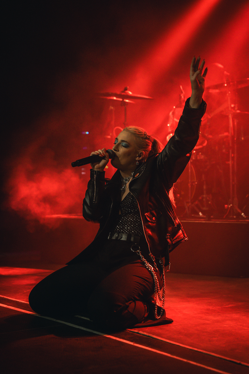 Vukovi @ Kavka Zappa, picture 2, photographed by Jelle Meersschaut - FrontView Magazine