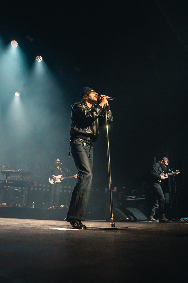Cage The Elephant @ AB, picture 1, photographed by Jelle Meersschaut - FrontView Magazine