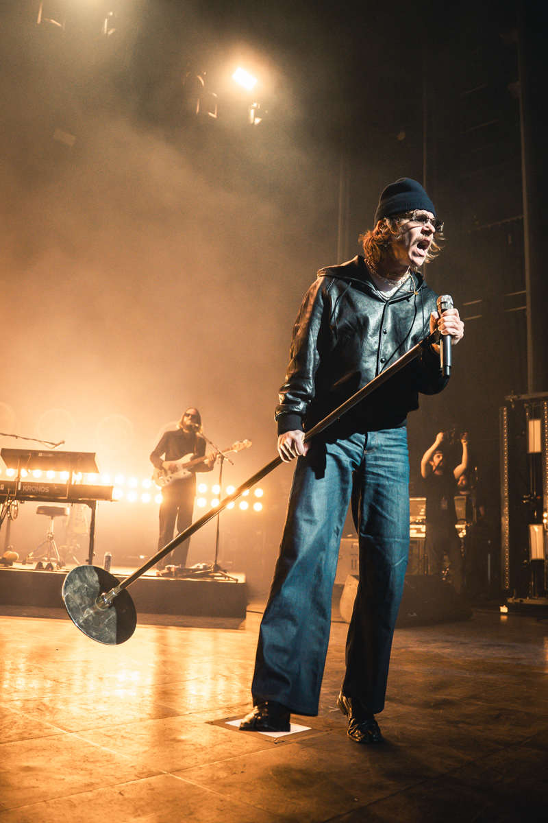 Cage The Elephant @ AB, picture 4, photographed by Jelle Meersschaut - FrontView Magazine