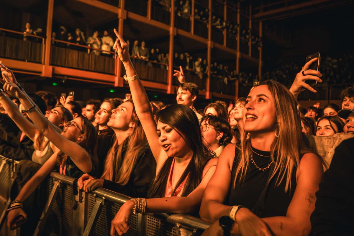 Cage The Elephant @ AB, picture 5, photographed by Jelle Meersschaut - FrontView Magazine