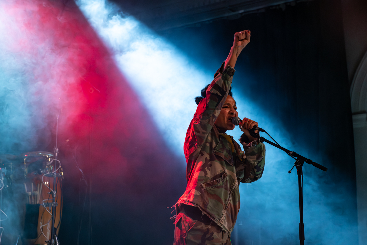 Stereo MC's @ De Casino, picture 6, photographed by Bart Janssens - FrontView Magazine