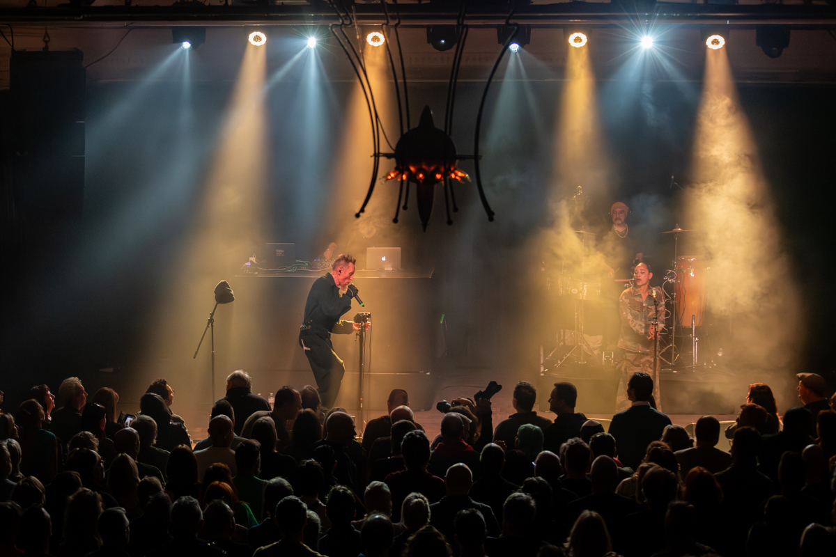 Stereo MC's @ De Casino, picture 7, photographed by Bart Janssens - FrontView Magazine