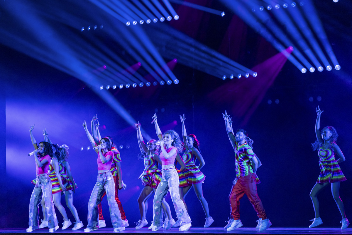 K3 Zeesterren @ Trixxo Arena, picture 5, photographed by dirk janssens - FrontView Magazine