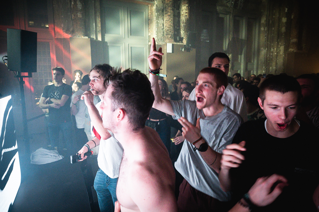 Nalu Netsky Party @ zaal Athena, picture 13, photographed by Gert Daemen - FrontView Magazine