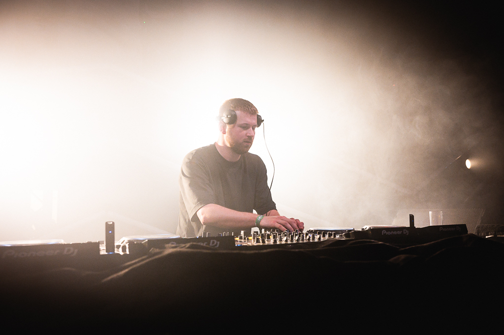 Nalu Netsky Party @ zaal Athena, picture 14, photographed by Gert Daemen - FrontView Magazine