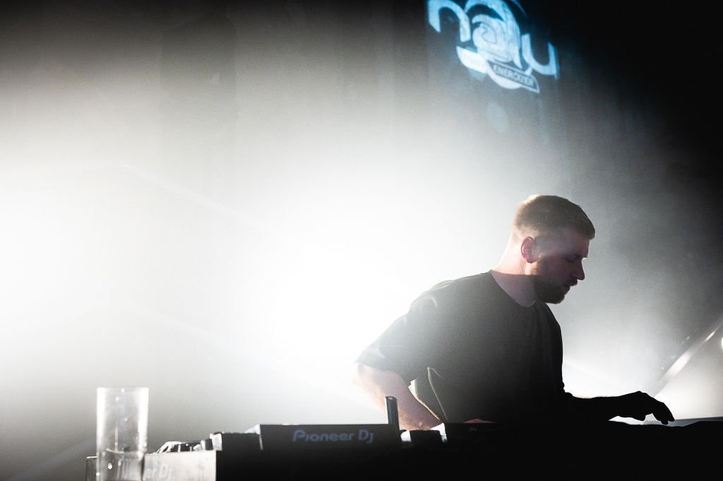 Nalu Netsky Party @ zaal Athena, picture 23, photographed by Gert Daemen - FrontView Magazine