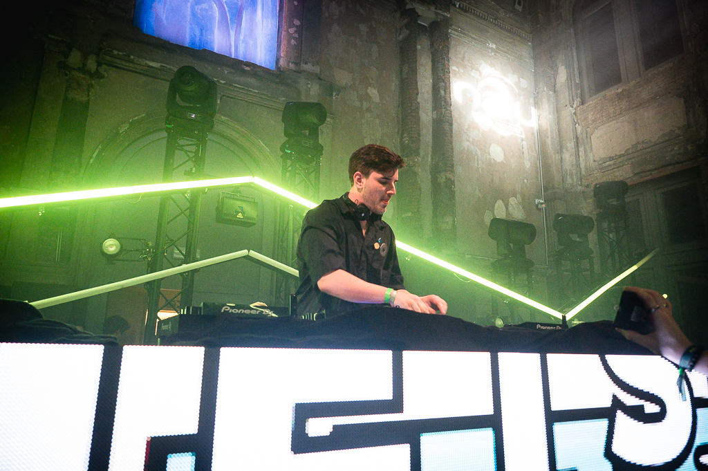 Nalu Netsky Party @ zaal Athena, picture 32, photographed by Gert Daemen - FrontView Magazine
