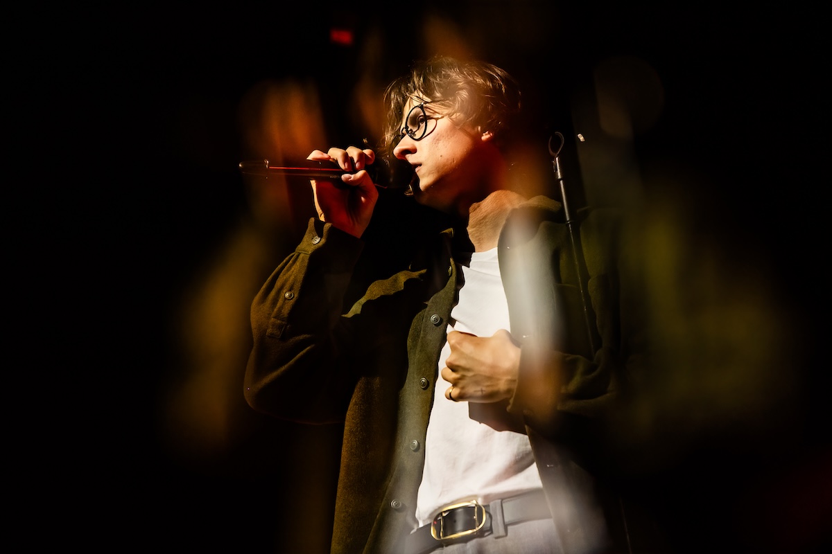 David Kushner @ Ancienne Belgique, picture 12, photographed by Dorien Goetschalckx - FrontView Magazine