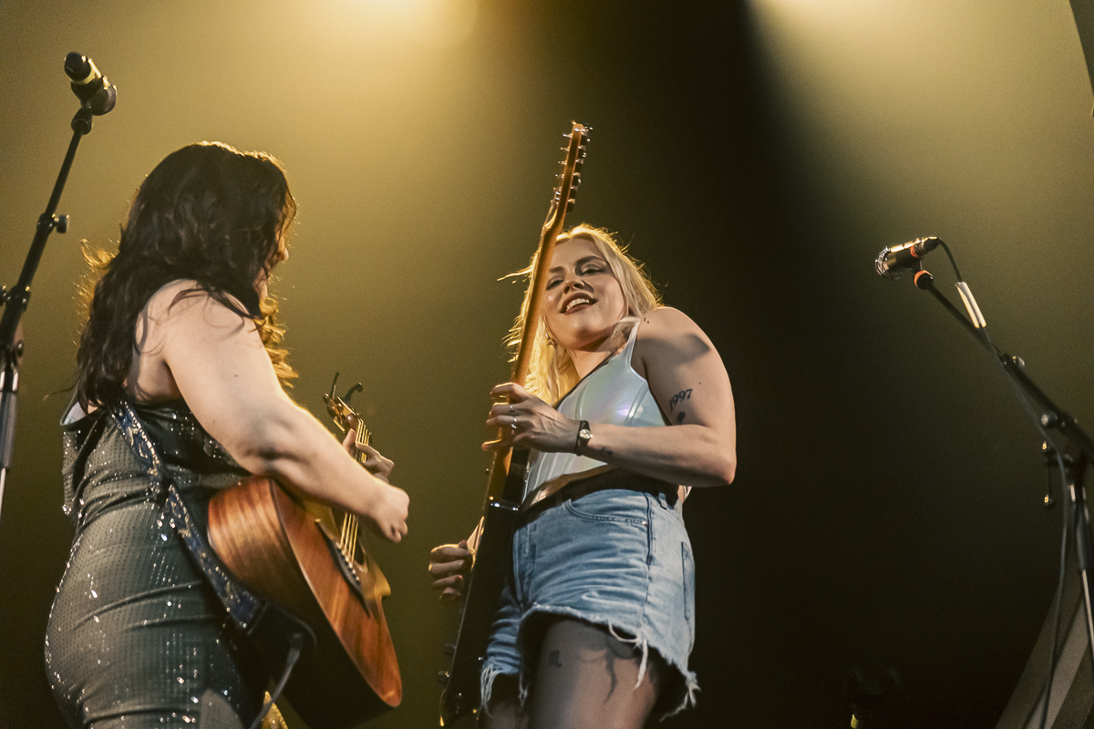 Casey McQuillen @ Ancienne Belgique, foto 7, foto's door Peter Smet - FrontView Magazine
