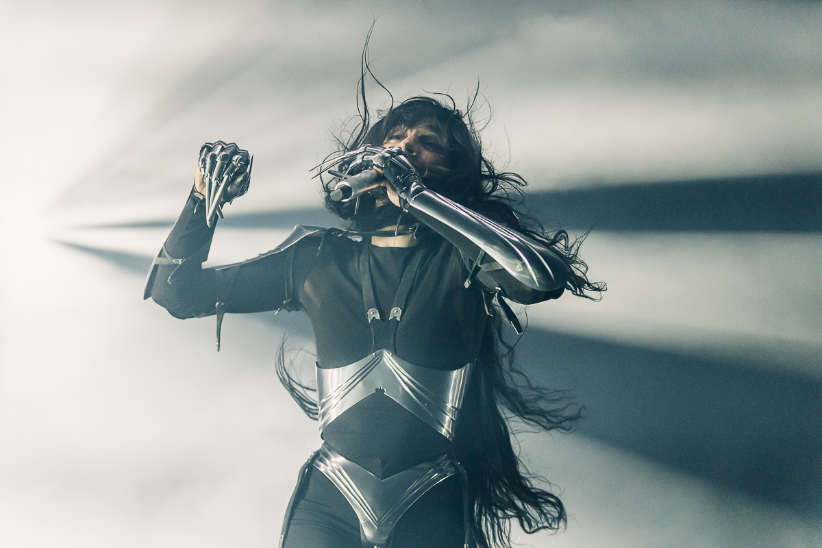 Loreen @ Ancienne Belgique, picture 7, photographed by Peter Smet - FrontView Magazine