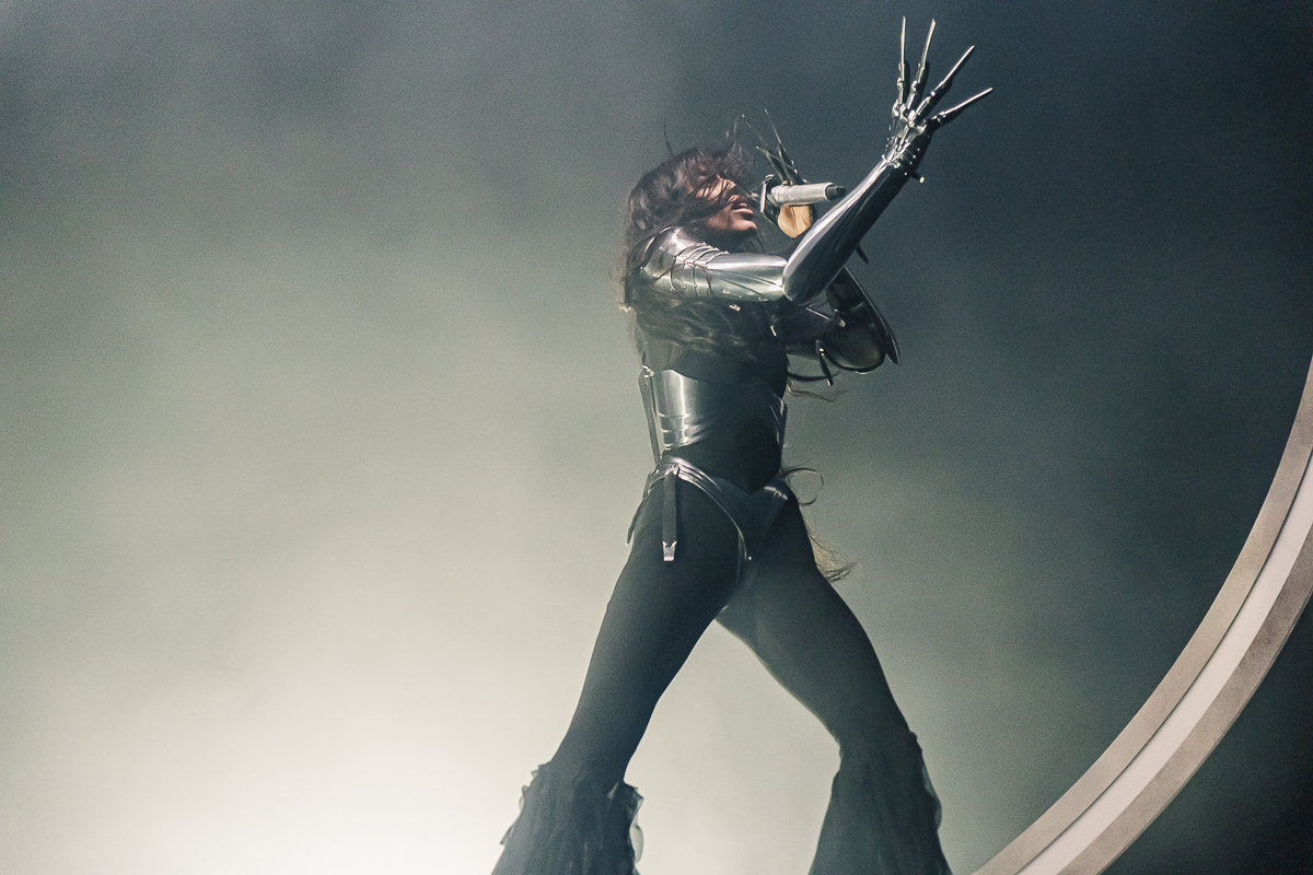 Loreen @ Ancienne Belgique, picture 16, photographed by Peter Smet - FrontView Magazine