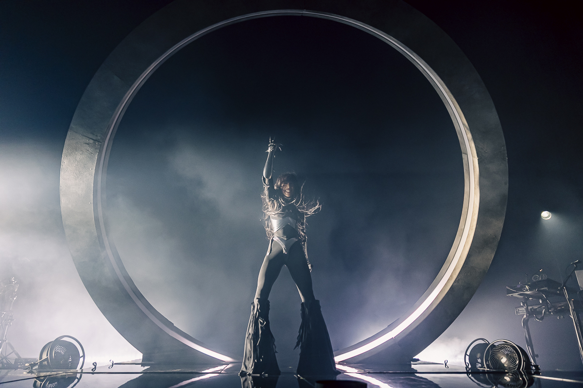 Loreen @ Ancienne Belgique, picture 20, photographed by Peter Smet - FrontView Magazine