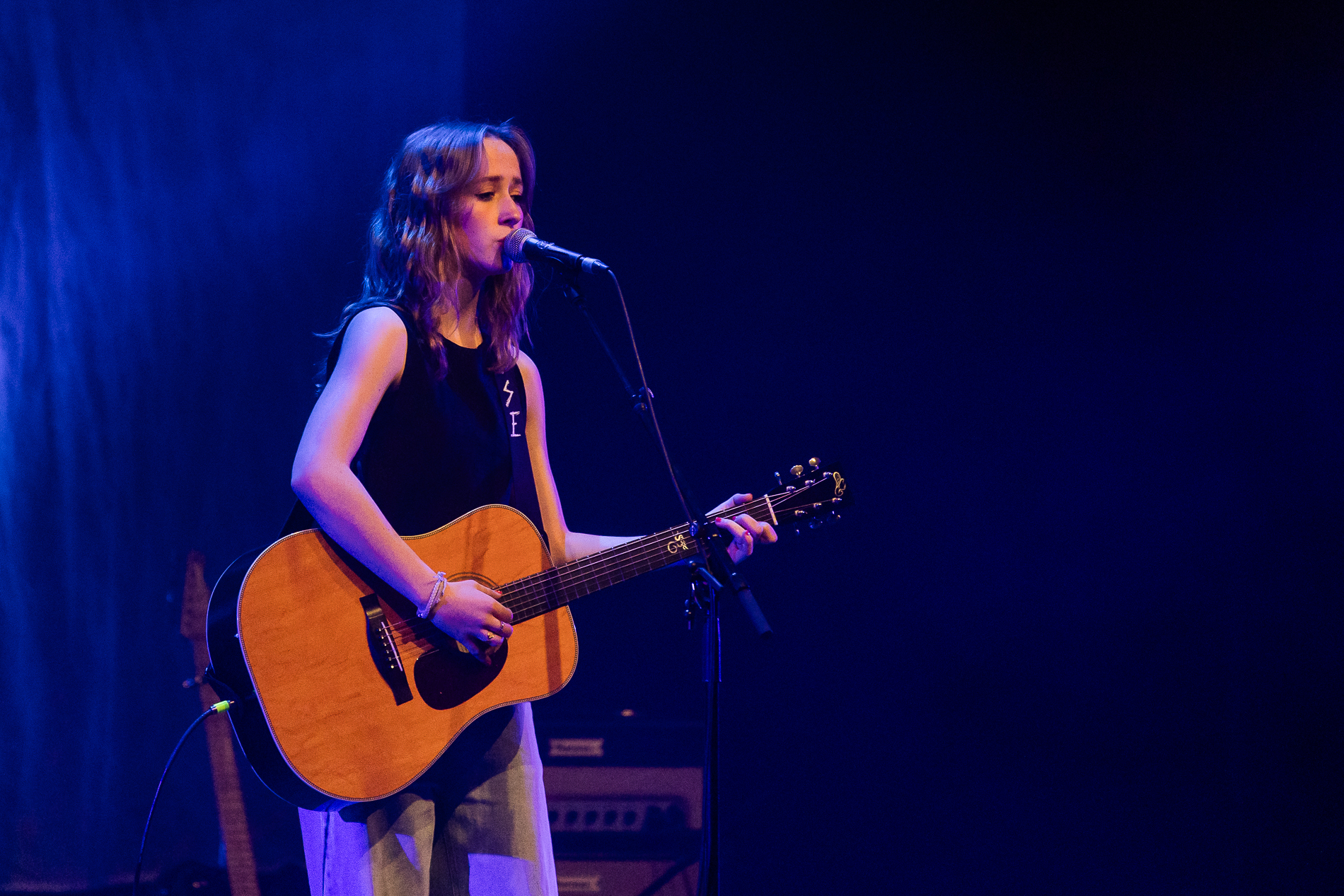 Ise @ Het Depot, picture 8, photographed by Jürgen Bruynooghe - FrontView Magazine