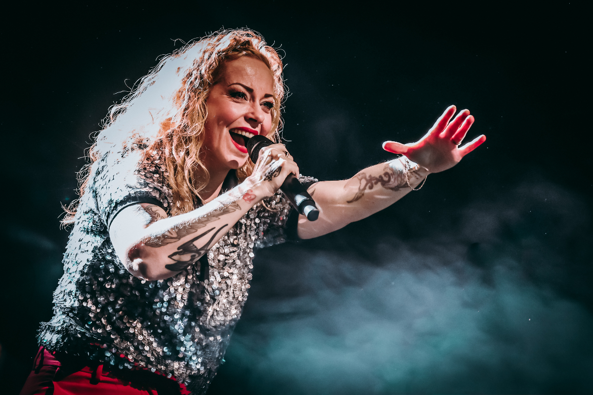 Anneke van Giersbergen en band Anneke van Giersbergen @ Marillion Weekend, foto 38, foto's door Kitty van de Waart - FrontView Magazine