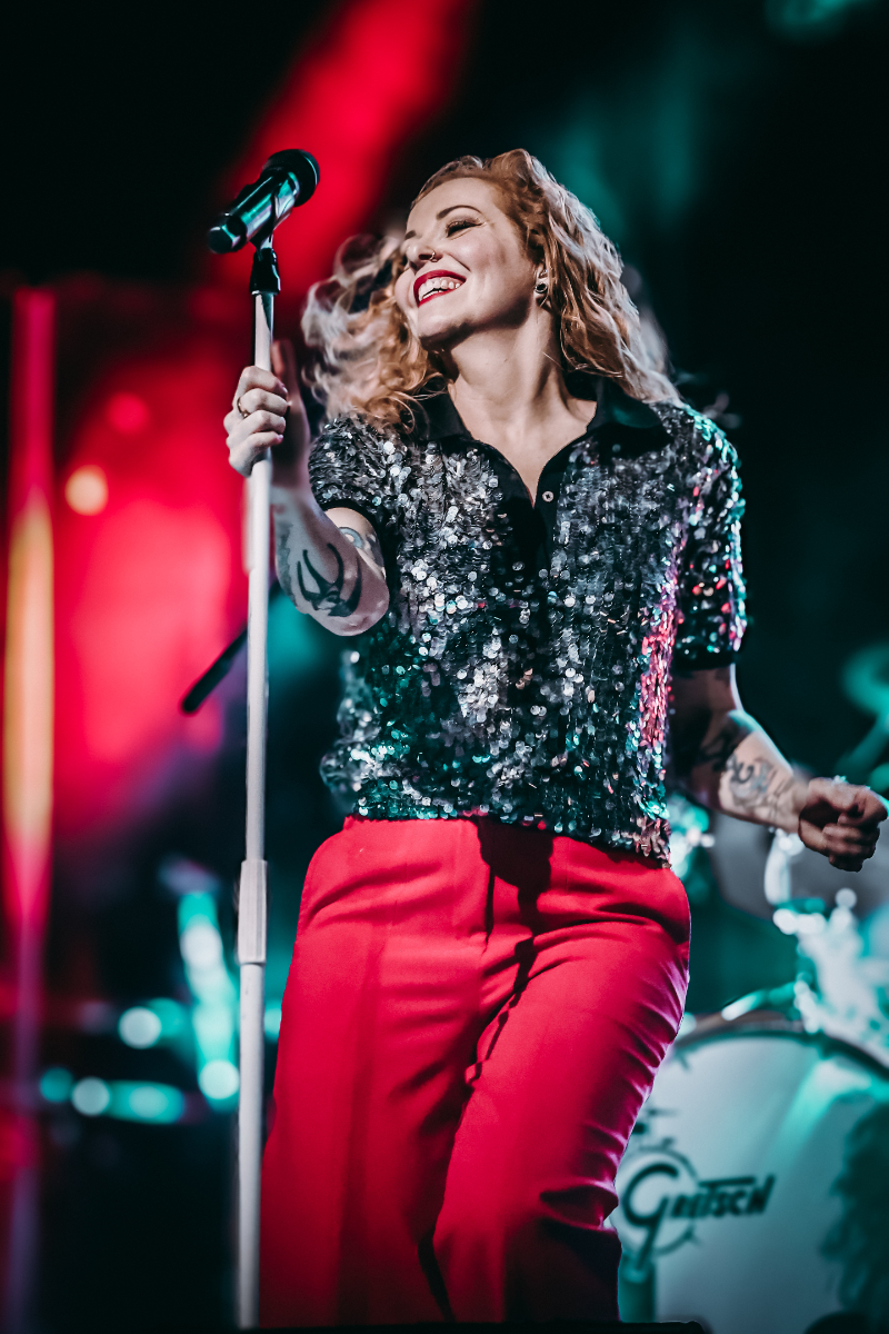 Anneke van Giersbergen en band Anneke van Giersbergen @ Marillion Weekend, foto 43, foto's door Kitty van de Waart - FrontView Magazine