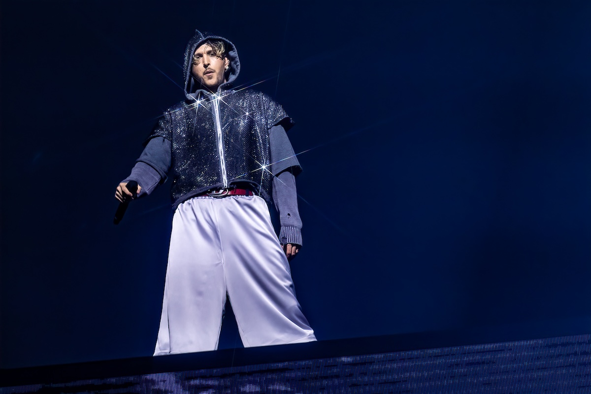 Oscar and the Wolf @ Sportpaleis, picture 8, photographed by Dorien Goetschalckx - FrontView Magazine