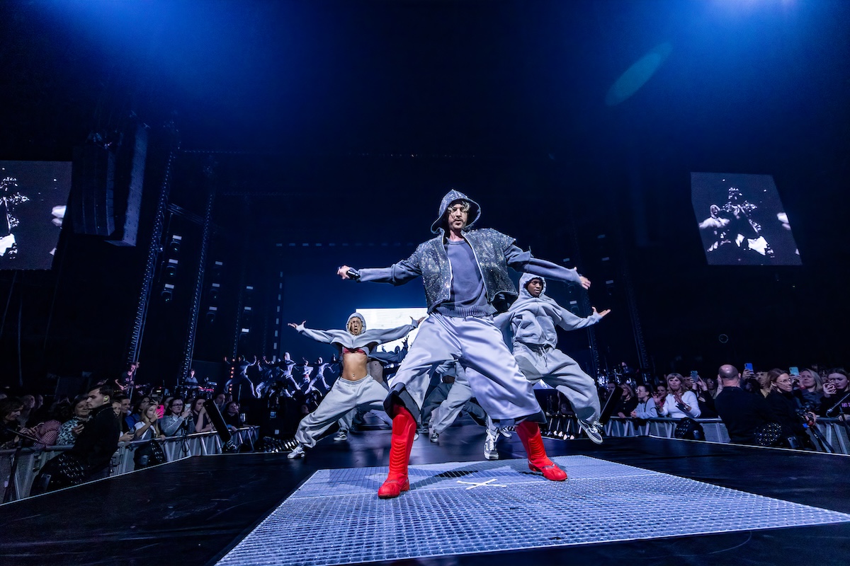 Oscar and the Wolf @ Sportpaleis, picture 13, photographed by Dorien Goetschalckx - FrontView Magazine